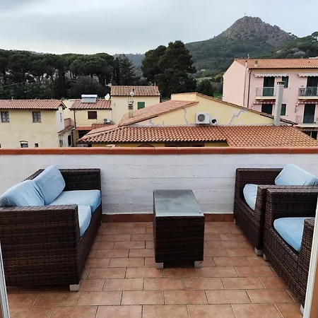 Attico Con Sauna E Piscina A Apartament *