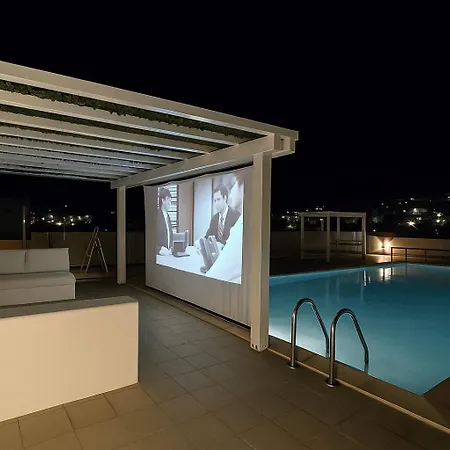 Attico Con Sauna E Piscina A