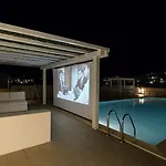 Attico Con Sauna E Piscina A