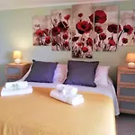 Apartament Attico Con Sauna E Piscina A *