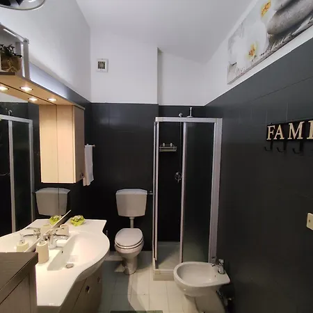 Attico Con Piscina Pivata A Apartment