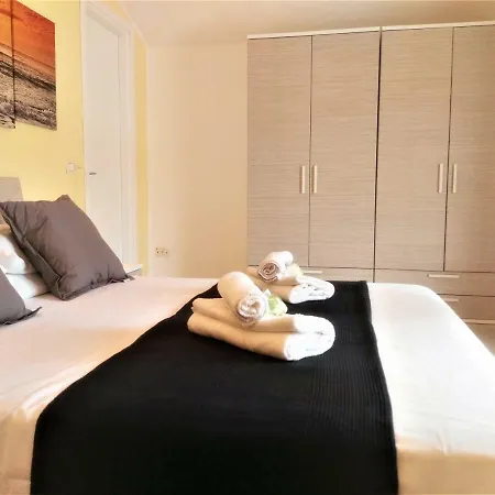 Apartmán Attico Con Sauna E Piscina A Porto Azzurro