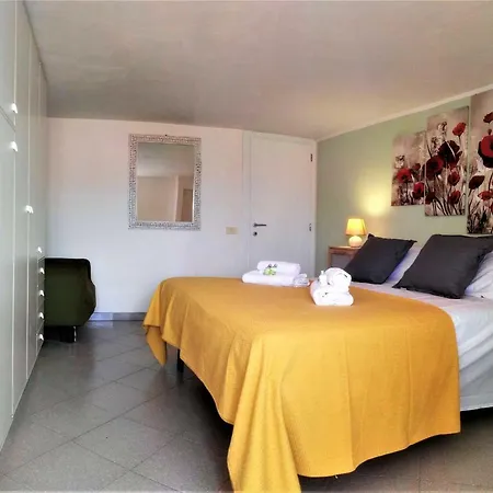 Apartment Attico Con Sauna E Piscina A