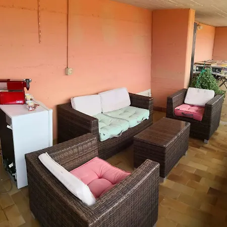 Attico Con Piscina Pivata A